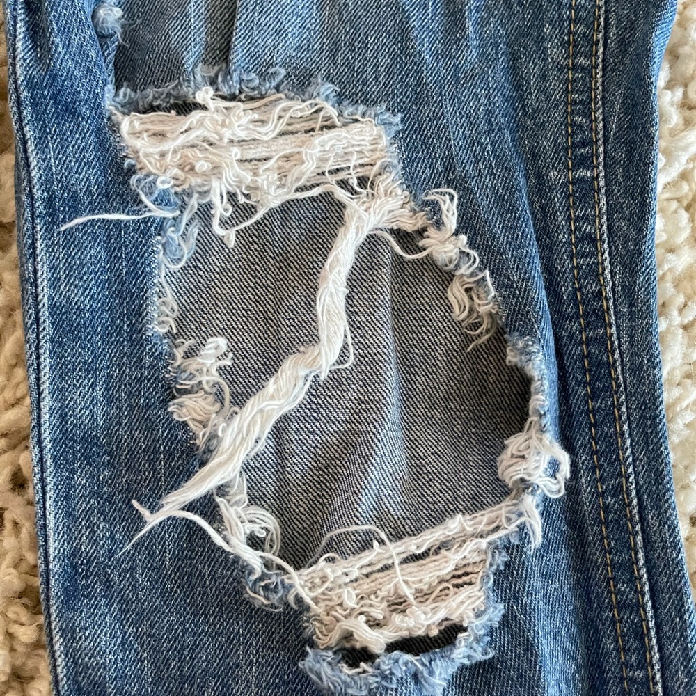 Distressed Joe’s Jeans - Picture 9 of 10